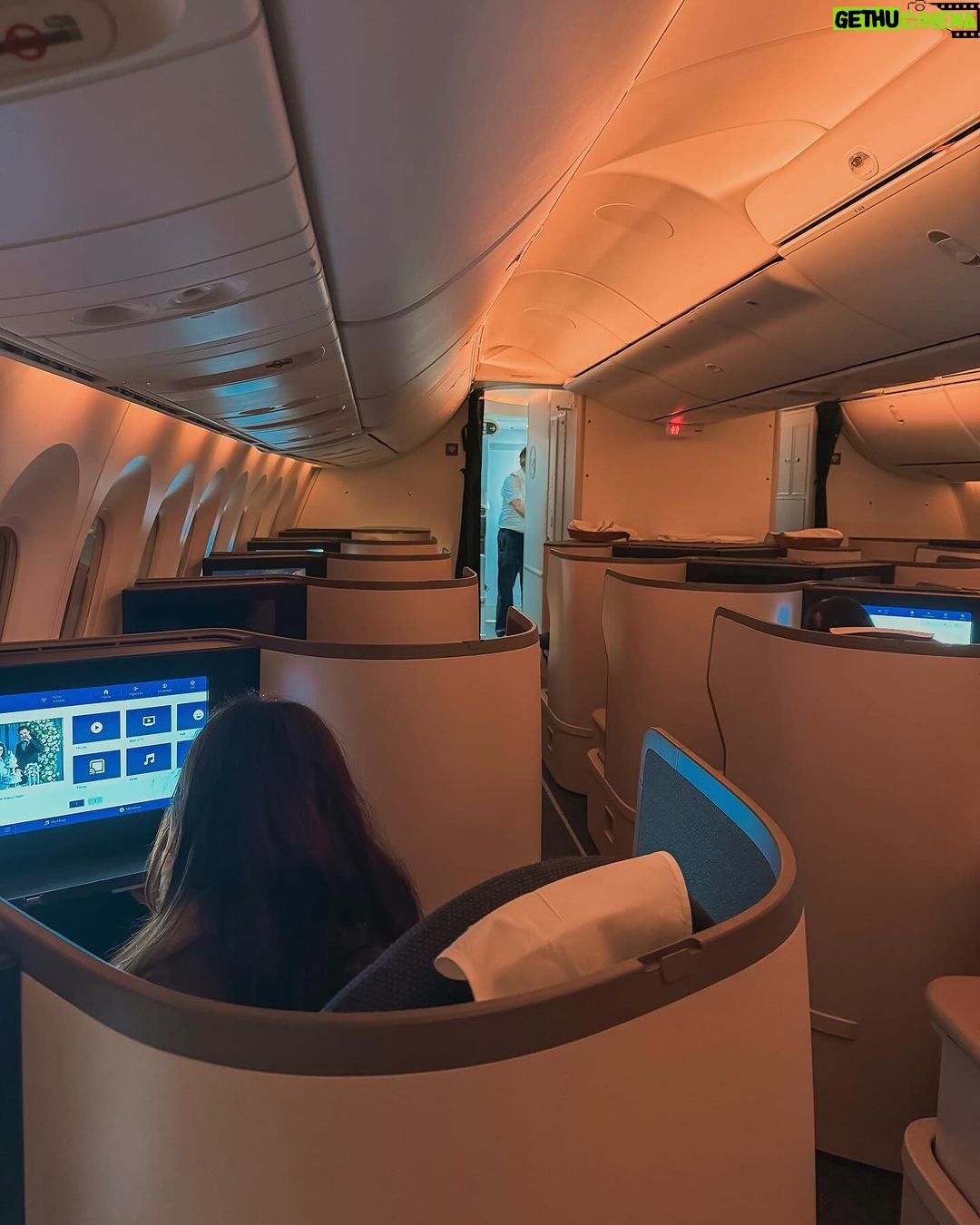 Dimpi Sanghvi Instagram - Hyderabad ➡️ Frankfurt Experiencing the epitome of luxury at 30,000 feet with Lufthansa Business Class ✈️✨ @lufthansa #LufthansaBusinessClass #Lufthansa #LufthansaNewRoute #LufthansaB787 #TravelGoals #DimpiSanghvi #LufthansaHyderabadToFrankfurt #DimpiTravelDiaries #Germany
