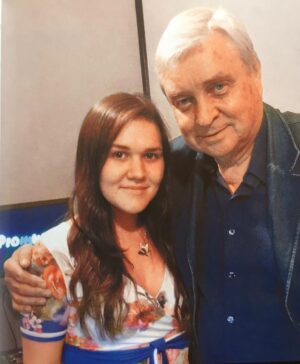 Dina Garipova Instagram - Ушел из жизни режиссер Александр Борисович Стефанович. 
Сложно поверить… 
Светлая память. 
Наши соболезнования близким.