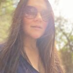 Dina Garipova Instagram - Друзья! ⠀ Спасибо всем за поздравления и пожелания, которые мне до сих пор приходят, продлевая ощущение праздника! ❤️ ⠀ Мы в небольшом семейном путешествии. Насыщаемся витамином D, набираемся сил. А я не снимая ношу свой подарок к 8 марта, очки @gresso_ru ) Наконец-то они дождались солнца 😎👏 ⠀ Сынок растет, учится, познает мир. Уже подпевает, когда слышит любимые песни )) ⠀ 🔊 Кстати, угадайте под какую из моих песен Адам сразу начинает пританцовывать?😄 Gresso Россия