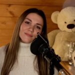Dina Garipova Instagram - Делюсь с вами кусочком, можно сказать, моей старой новой песни #Колыбельная 🌸 ⠀ Появилась идея сделать ее к празднику #ДеньМатери именно так) В итоге пять дней и готово! ⠀ ❤️ Я поздравляю всех мамочек с их праздником! И желаю каждой из Вас крепкого здоровья и счастья! Пусть дети радуют, а любимые мужья оберегают) И пусть музыка придает Вам сил и уверенности в том, что все будет хорошо! ⠀ А полное видео песни смотрите на моем YouTube канале - по ссылке в шапке профиля ⠀ #ДинаГарипова #DinaGaripova #ОбнимиМаму @liliyatuman1993 #МаминаЛадонь #колыбельная