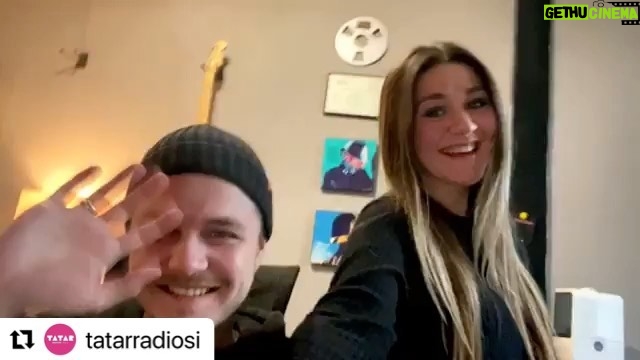 Dina Garipova Instagram - Друзья! У #ТатарРадиосы появились новые джинглы в моем исполнении ☺️ ⠀ Была рада поучаствовать в их записи 🥰❤️ ⠀ #Repost @tatarradiosi with @make_repost ・・・ Дуслаар, #ТАТАРРАДИОСЫ ның яңа джинглларын каршы алыгыз!😍 ⠀ Безнең яңа тавышыбыз - Динә Гарипова @dinagaripova 🥰 #ДинаГарипова #ДинәГарипова