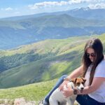 Dina Garipova Instagram - Побывали в Армении. Покорили одну из вершин 🏔️ Как же там красиво 😍 ⠀ #ДинаГарипова #DinaGaripova