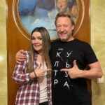 Dina Garipova Instagram - Впервые спела вместе с легендарным Дмитрием Харатьяном! 👏👏 Он невероятно талантливый и добрейший человек! Счастлива была стоять с ним на одной сцене! #ДинаГарипова #DinaGaripova #ДмитрийХаратьян