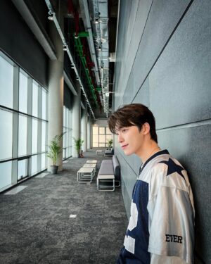 Dino Instagram - 