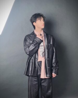 Dino Instagram - behind📸

@arenakorea
