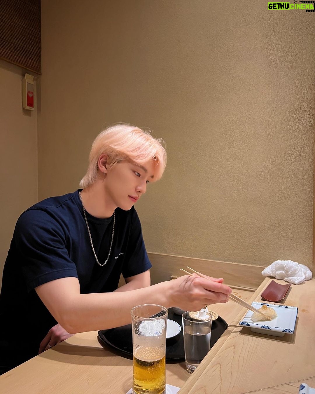 Dino - 1.6 Million Likes - 🍣