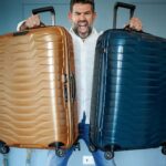 Diogo Beja Instagram - Estas fotos foram tiradas bem depois da nossa lua de mel só para mostrar que as nossas novas Samsonite #Proxis sobreviveram - e bem - aos carinhos do "handling" e aos mais de 22 mil kms de viagem! E isso só foi possível graças ao novo material, altamente flexível e resistente, exclusivo Samsonite, que volta à forma rapidamente. Quem me dera ser feito desse material, especialmente depois dos abusos da lua de mel. 😁 #MySamsonite @samsonite_pt #OsMariconços #AMiaeoDiogoCasaram