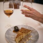 Diogo Beja Instagram - Quando a Mia recebeu o convite para irmos jantar ao Sommelier, ficámos logo entusiasmados. Foi a escolha - difícil de tomar, na altura - para o nosso primeiro encontro e voltar seria sempre especial. E assim foi. Com a nova carta do Chef Gonçalo e uma preocupação renovada com a harmonização entre vinhos e comida, ficámos rendidos. Dêem-nos bom vinho, boa comida e a possibilidade de eu pegar na câmara.. e estamos lá! 😁 E que tenhamos muitos mais "primeiros encontros", @miarelogio! 😘♥️ #food #foodphotography #foodporn #onthetable #bonappetit #bomapetite #kitchen #sommelierlisboa #sommelierlisbon #winelovers #vinícola #shooters_pt #faded_world #faded_portugal #p3top #15aoburro #gerador #gerador_eu #instiesgerador #igersportugal #portugaldenorteasul #visitPortugal #Portugal #igerslisboa #Lisbon #Lisboa #agameoftones #gameoftones #sonyalphapt #sonya7iii Sommelier Lisbon