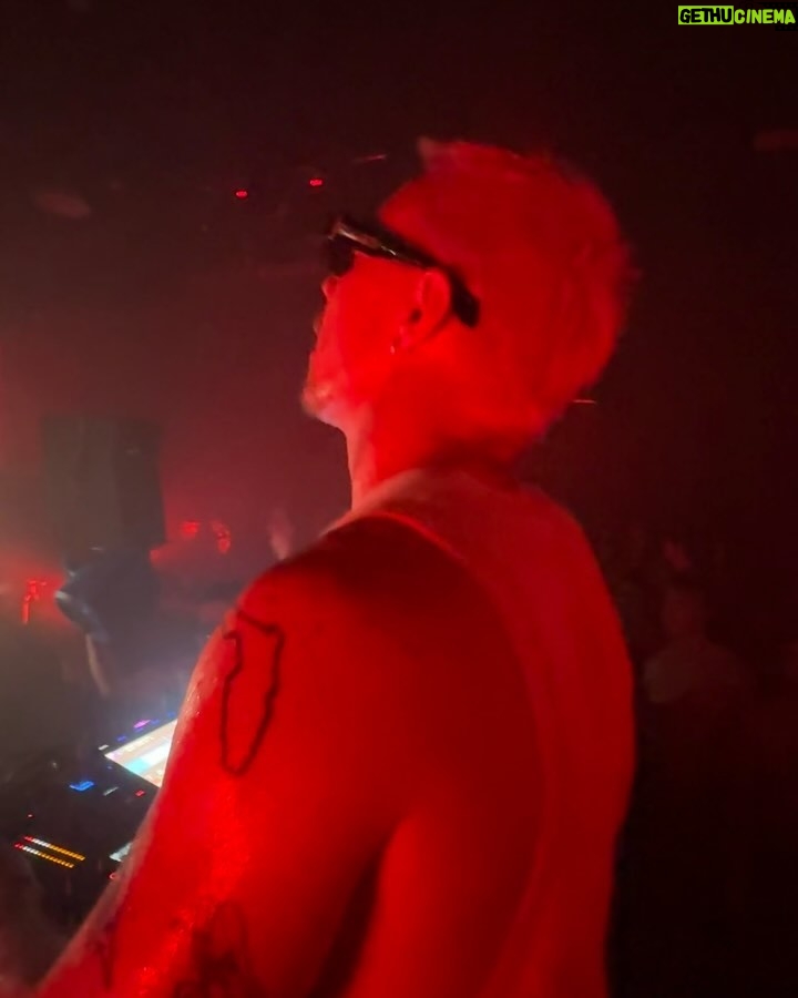 Diplo Instagram - Went from dinner with @bonjovi to breakfast with 1000 hot shirtless dudes downtown @thishorseflies grammys #🏳️🌈 @ronyalwin Los Angeles, California