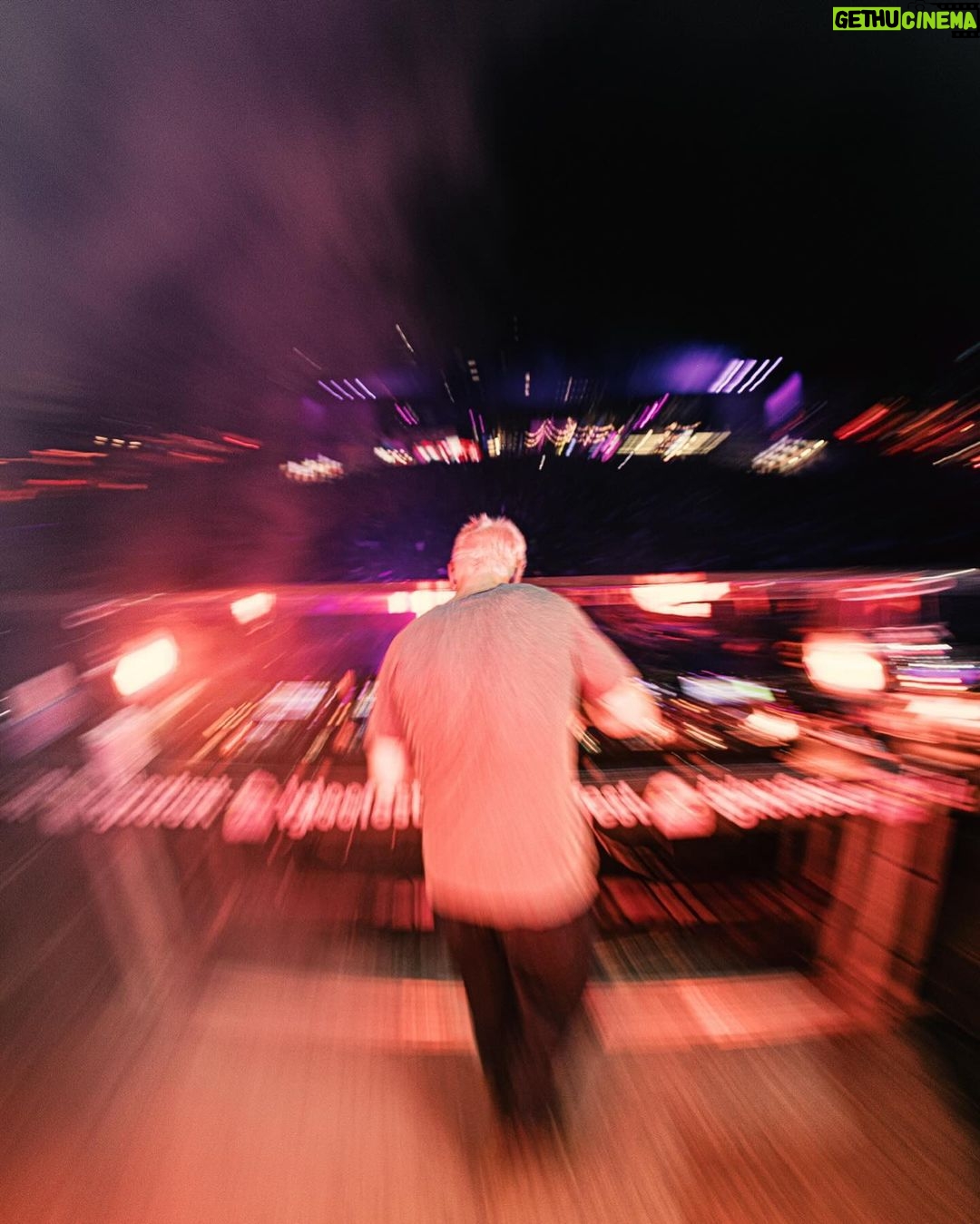Diplo Instagram - A lot of people think Canada is known for maple syrup and hockey but’s it’s actually known for maple syrup and hockey Igloofest Montréal