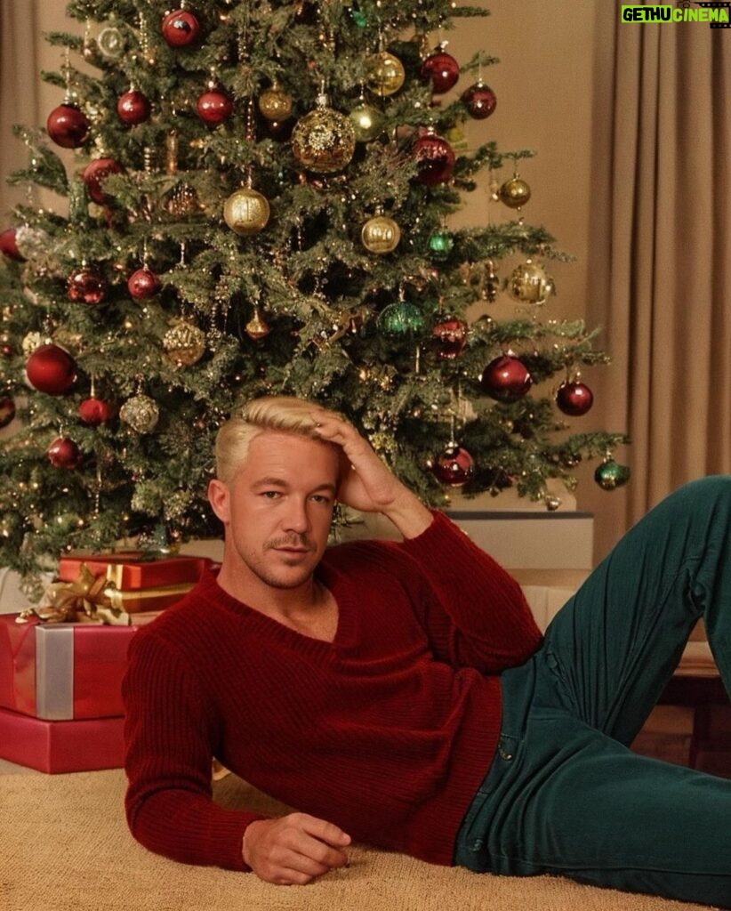 Diplo Instagram - Forgot to send out holiday cards this year so these will have to do