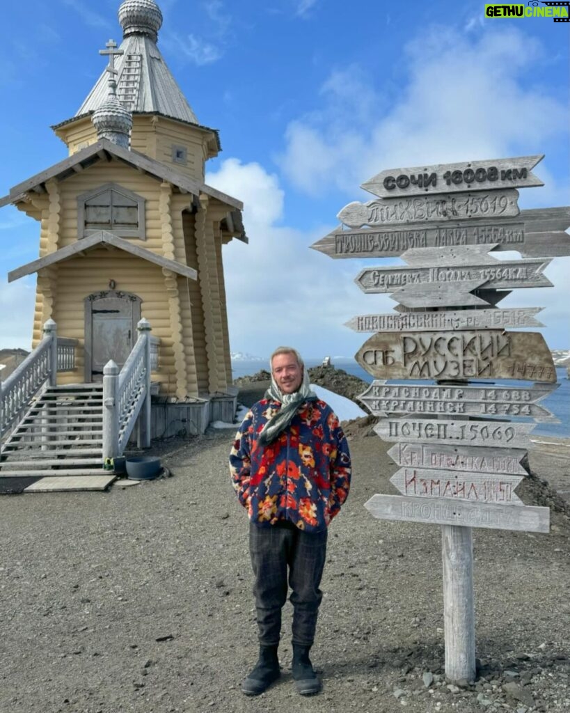 Diplo Instagram - Happy birthday Lil Baby Jesus ✝️.. In antarctica it’s always looks like christmas and the sun never sets . we found this lil orthodox church out here that was carried piece by piece from Siberia. decades ago… there was a man selling patches down in a shipping container at the bottom of the hill and told us we can climb up to it .. and all the signs were in russian . felt like I was tripping walking up the mountain and opening the door and seeing how epic it was inside .. i’m heading home now to be with my family but this little side quest made me remember how much I have to be grateful for .. and how thankful I am to God for providing me with every tool I needed in my life . thank you god and lil baby jesus and I wish everyone the happiest holidays . thanks for supporting me this whole year through thick and thin. I couldn’t have survived without you guys 🎄🎅🏽🥂✝️ Antarctica