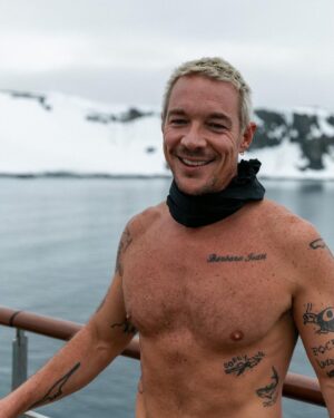 Diplo Instagram - I didn’t want to tell everyone but my PR team said I should address it. I did adopt a penguin while in Antarctica but the ops wouldn’t let me take him through Chilean immigration

I did a 90 minute set on a helipad in his honor, pls go watch it and drop a 🐧 below to let him know daddy still cares about him