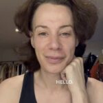 Divina De Campo Instagram - In 2019 the tories announced an end to rough sleeping by 2024. The reality is it’s up by 74% since 2010. Last week Suella Braverman announced plans to make police take homeless peoples tents from them. Around 300 rough sleepers out of an approximate 3070 people are children. Sunak refused to rule out the plans as well. #dragqueensdonthurtchildrenvotingtorydoes #tories #conservatives #toriesout #homlessness #roughsleeping #tents #dragqueen #dragraceuk #homesecretary #housethehomeless