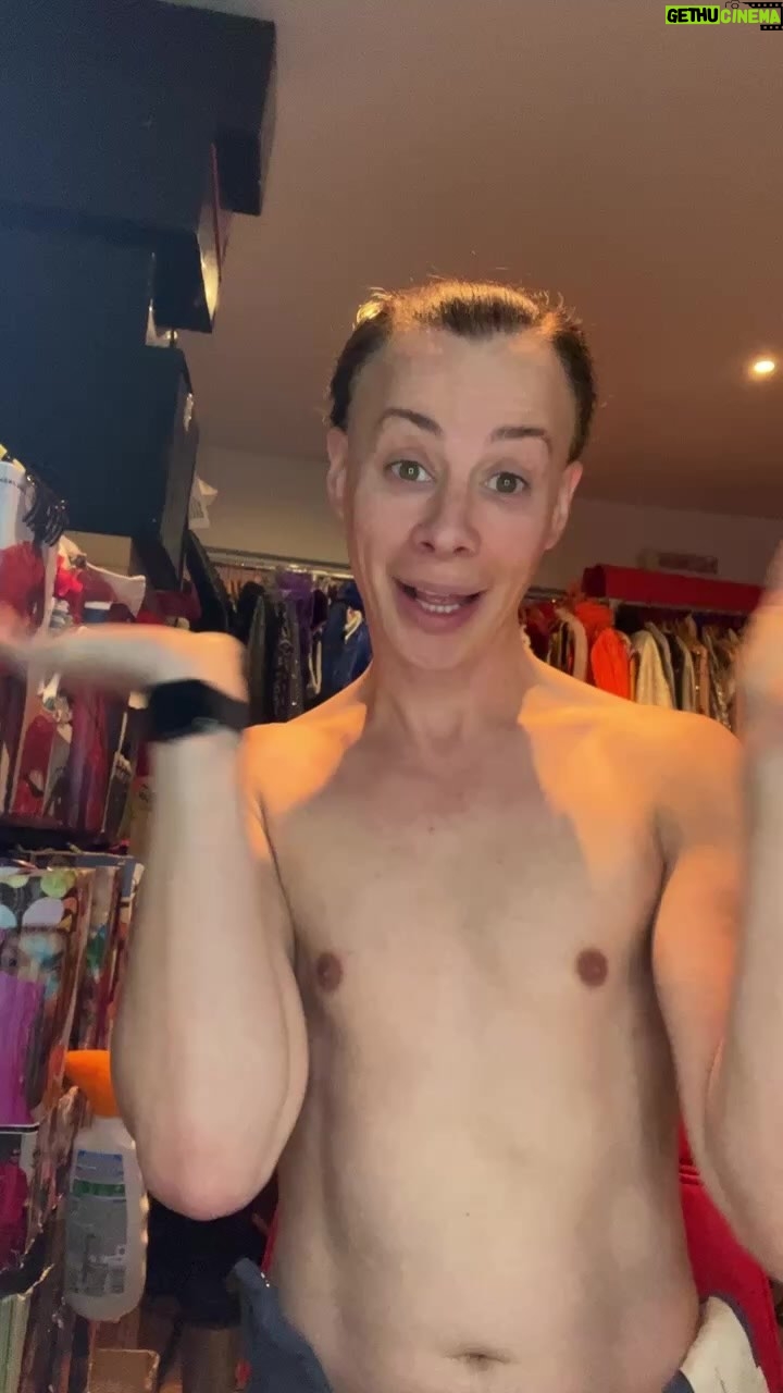 Divina De Campo Instagram - Get ready with me! We chat @musicalconwestend and @cheerupcharlie__ event at the @lyrichammersmith this Sunday! Plus all the other stuff too! #dragrace #drag #grwm