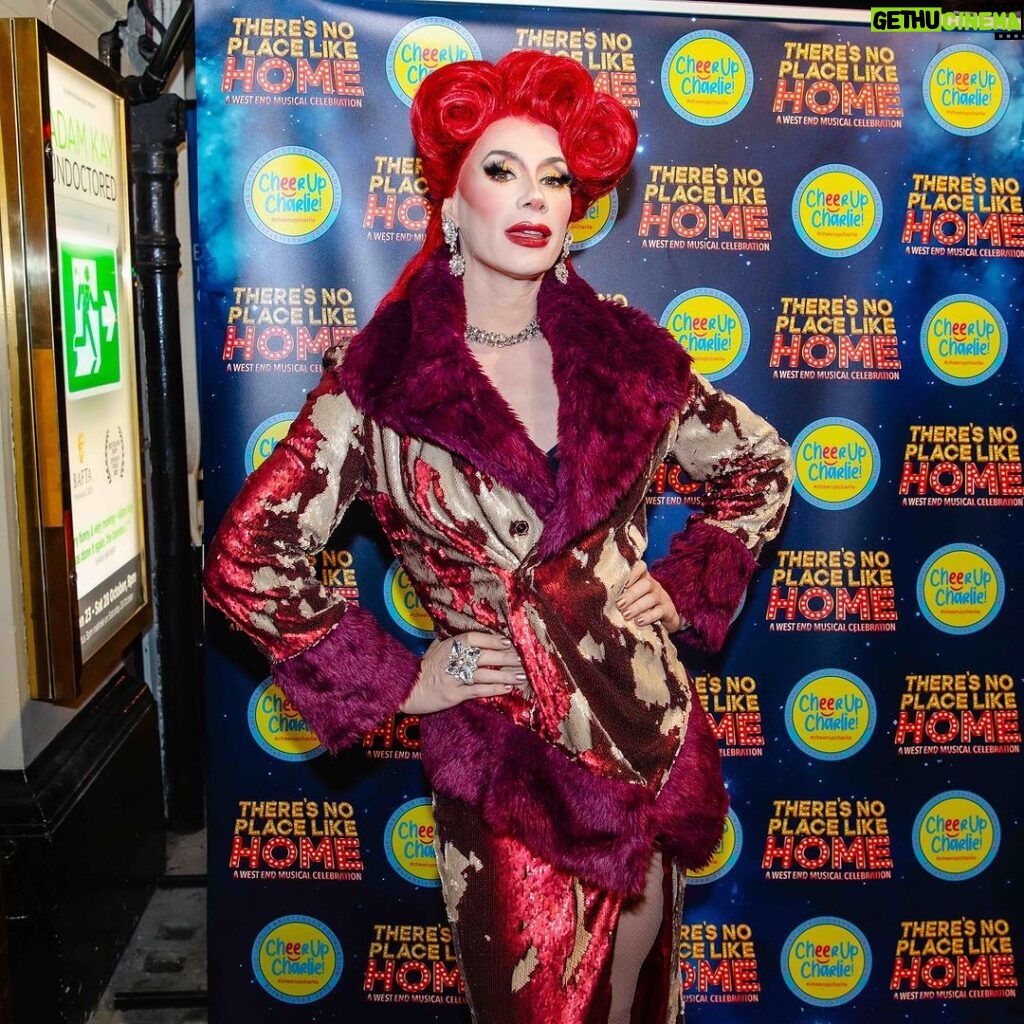 Divina De Campo Instagram - Had such a great time hosting the launch of the @cheerupcharlie__ foundation event this Sunday @lyrichammersmith . So many incredible performers and a sensational creative team all pulling together for this wonderful cause to create an unforgettable event! Then check out these amazing snaps by @danny_with_a_camera who never fails to capture everything beautifully #endbullying #cheerupcharlie #drag #dragraceuk #theatre #westend #somewhereovertherainbow🌈