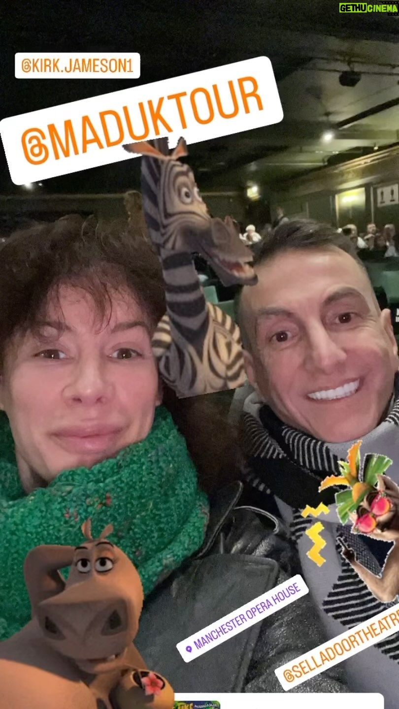 Divina De Campo Instagram - Such a cute time watching @maduktour at @palaceandopera (Manchester Opera House) so much fun and gorgeous funny performances from the whole cast! Definitely worth braving the weather tonight for! 👏🏻👏🏻👏🏻 @selladoortheatre @kirk.jameson1 @markcrossland_md @fabianaloise #theatre #musicaltheatre #familyshow #kidsshow #bigkidsshow