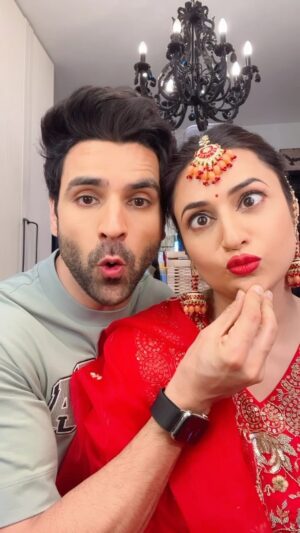 Divyanka Tripathi Instagram - It's a Wow Karwachauth!❤️

#WoW