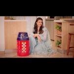 Divyanka Tripathi Instagram - Make your kitchen smart with super aesthetic and smart Indane Composite cylinder from IndianOil. Embrace smart cooking with total safety! To get Indane Composite Cylinder for your kitchen, contact your nearest Indane Distributor or call 8655-677-255 #Indane #IndianOil #CompositeCylinder #SmartCylinder