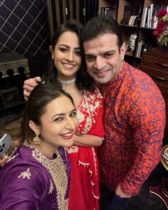 Divyanka Tripathi Instagram - मुलाक़ातों का सिलसिला यूँ ही चलता रहे… From Ekta's @ektarkapoor