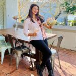 Divyanka Tripathi Instagram – Featuring : Div, Stellenbosch Viniyards & Protea (South African national flower). Stellenbosch, Western Cape