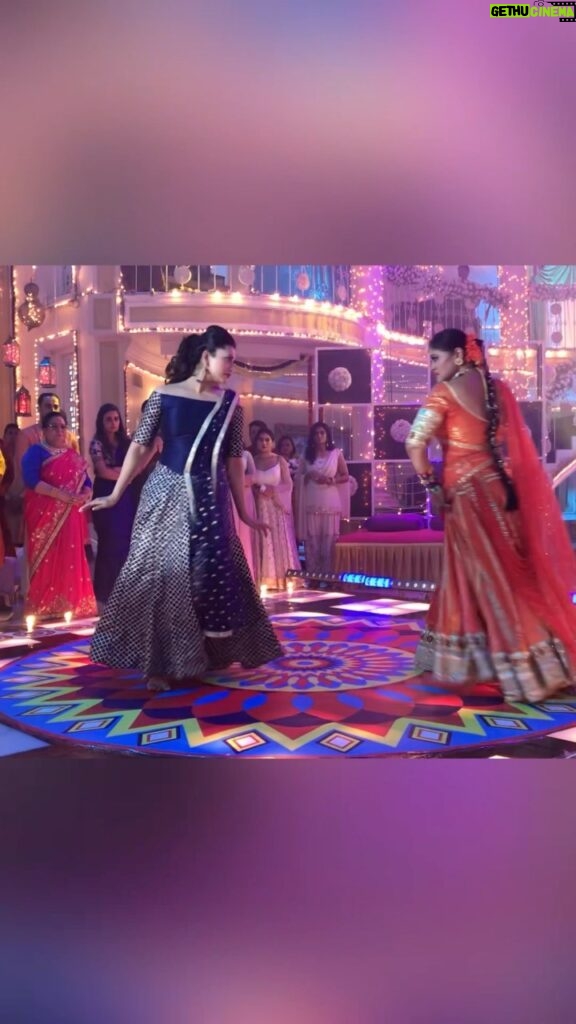 Divyanka Tripathi Instagram - Found a raw footage of face-off with @sudhaachandran ji from #YehHaiMohabbatein. I still remember how excited and nervous I got the moment I got to know I had to dance with the dancing maestro the same day. I was in 1st std when I was first shown 'Nache Mayuri' and I was blown away by her determination, courage and grace. I could never get anywhere close to her finesse but this moment shrieks out loud that - Dreams do come true! Life can surprise you & make you groove alongside your childhood 'hero'ine.