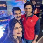 Divyanka Tripathi Instagram - What a laugh riot! 😄 #Khichdi returns with a bang! ❤️ #Khichdi2 (2nd images courtesy @khan_mohsinkhan)