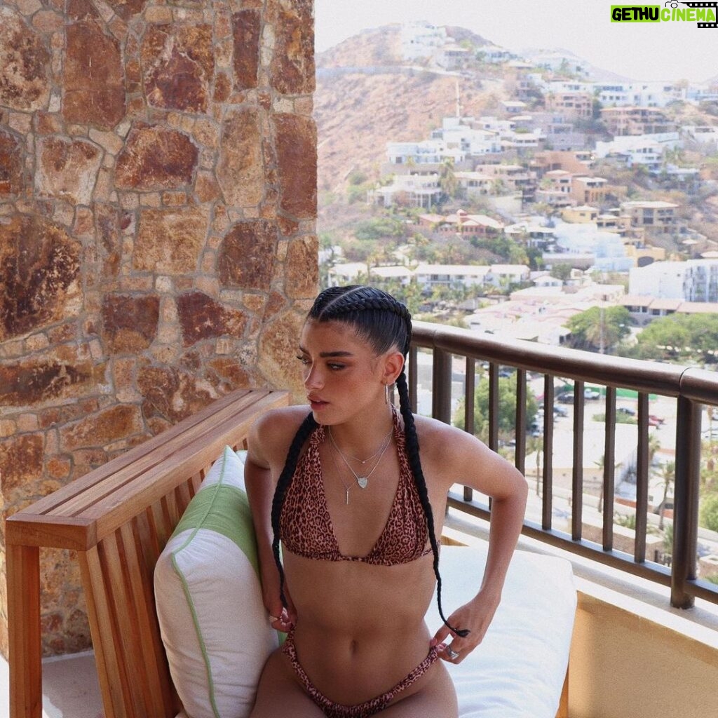 Dixie D'Amelio Instagram - cabiana Cabo San Lucas, Mexico