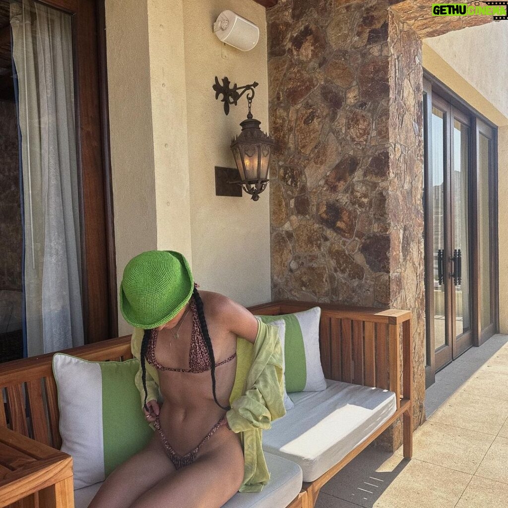 Dixie D'Amelio Instagram - cabiana Cabo San Lucas, Mexico