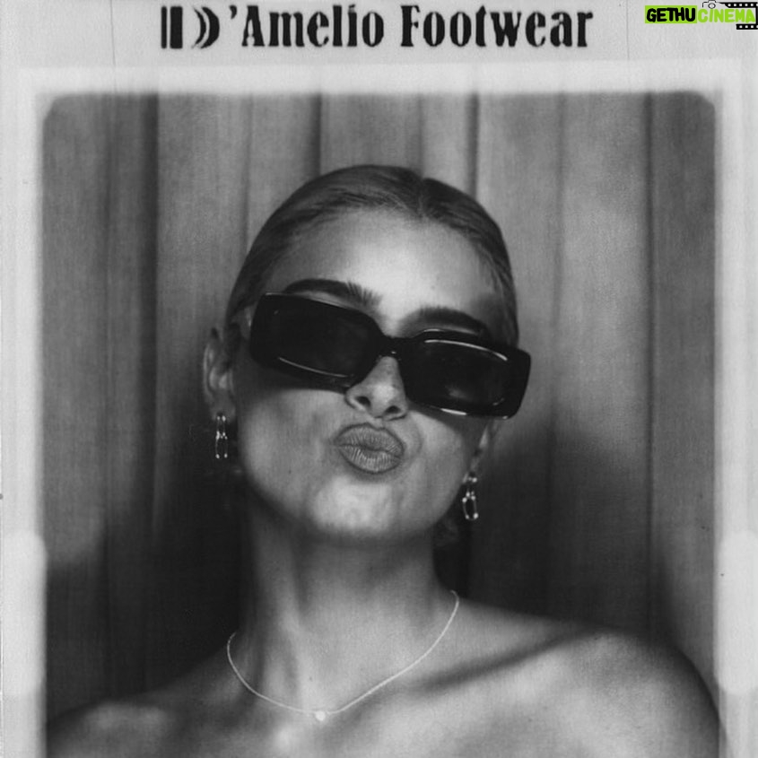 Dixie D'Amelio Instagram - @dameliofootwear link in bio buy it