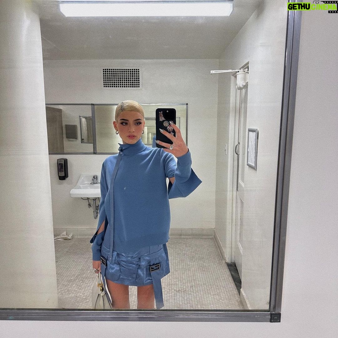 Dixie D'Amelio Instagram - u like my stickers? 🥹
