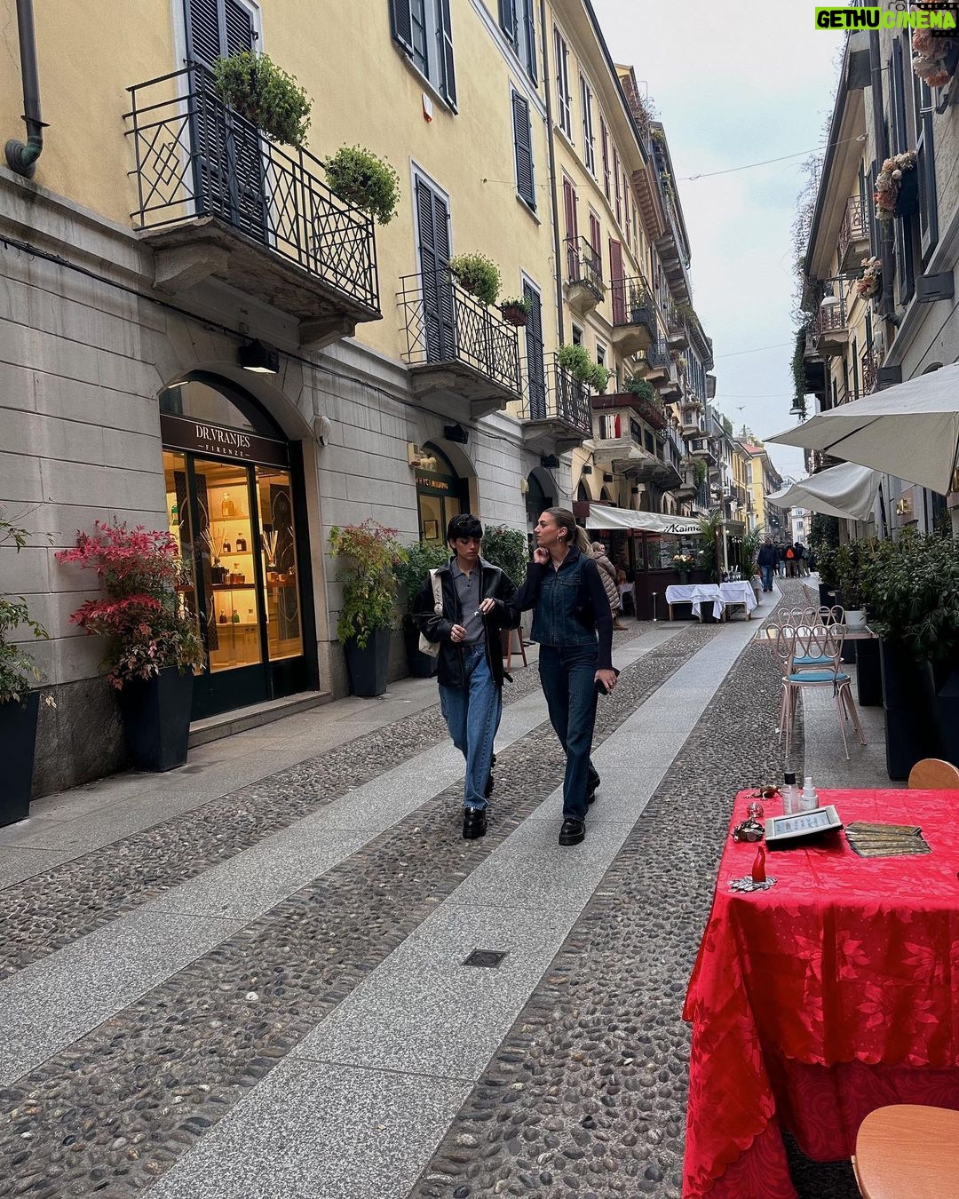 Dixie D'Amelio Instagram - xoxo Milan, Italy