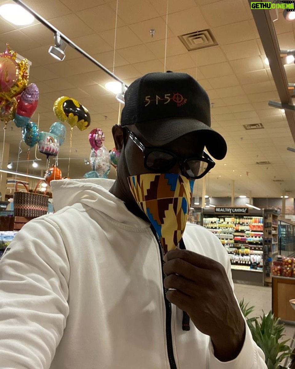 Djimon Hounsou - 8.3K Likes - African style mask✊🏿