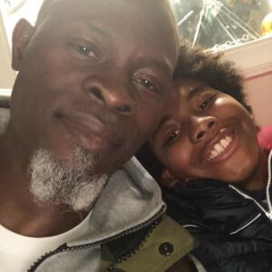 Djimon Hounsou Instagram - #Thinkingofyou #KLH 🤼‍♀️