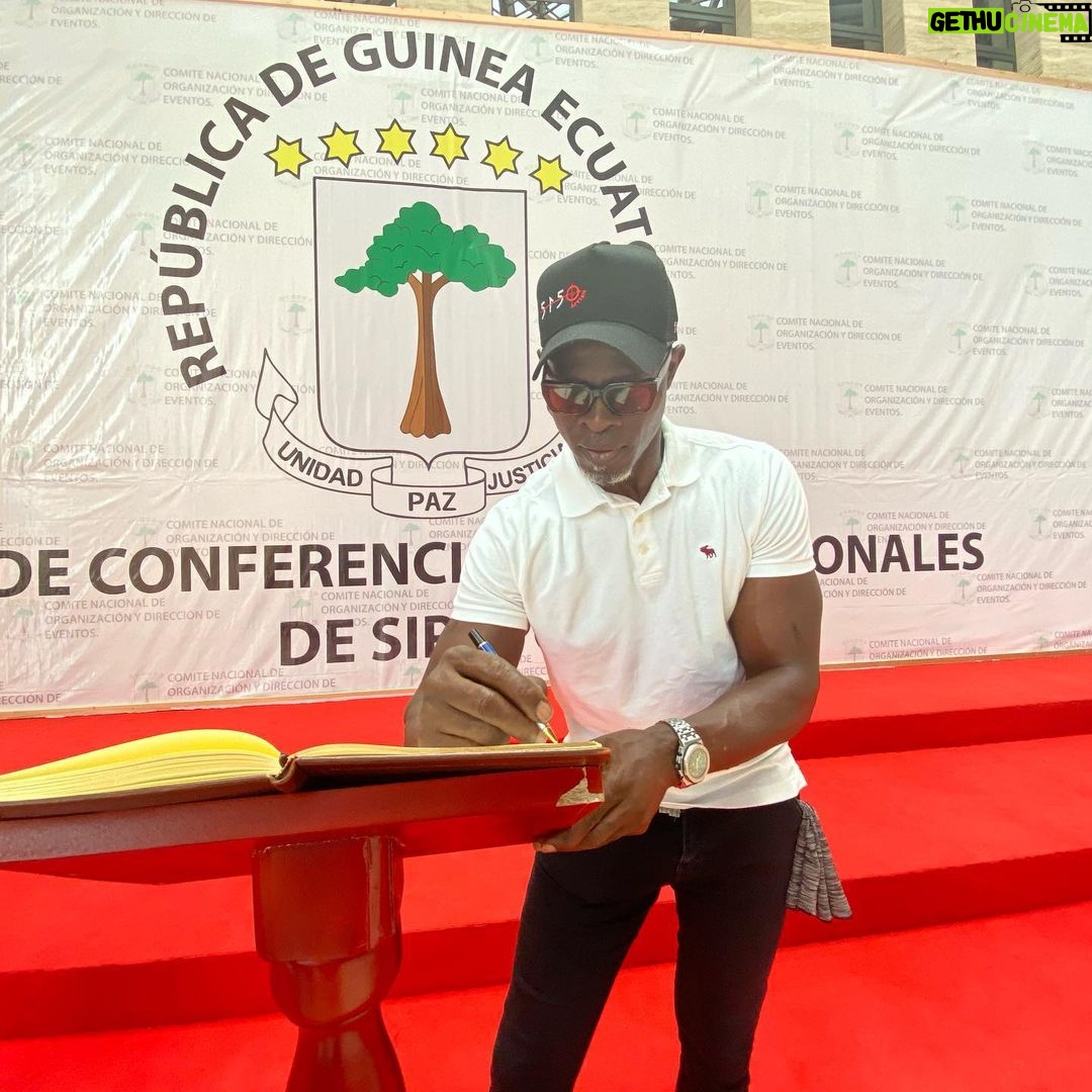 Djimon Hounsou - 8.7K Likes - @teddynguema thx 4 the amazing time #equatorialguinea 🇬🇶 much love