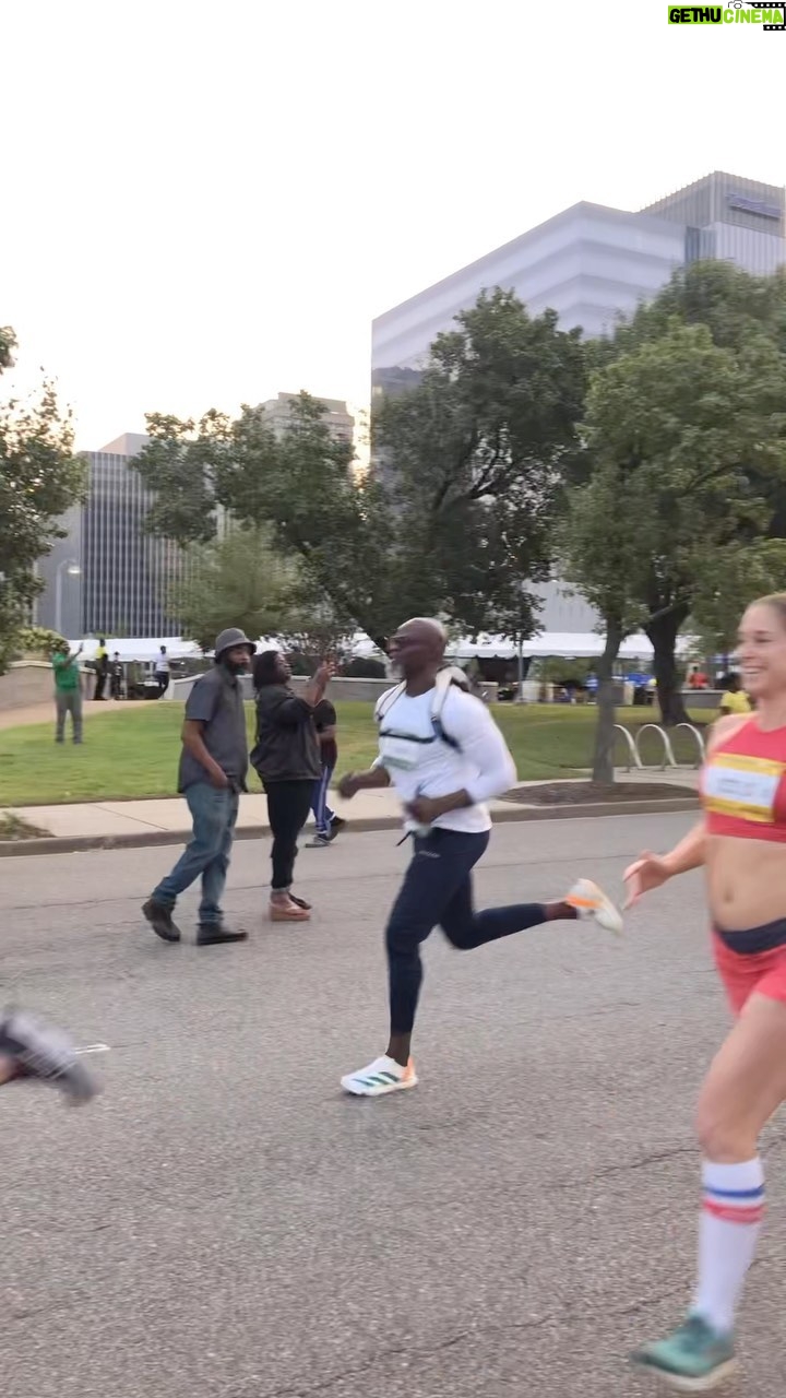 Djimon Hounsou Instagram - Run Richmond 16.19 🙏🏿 Thank you to everyone who participated and made this happen. See you next year, Richmond. Richmond, Virginia