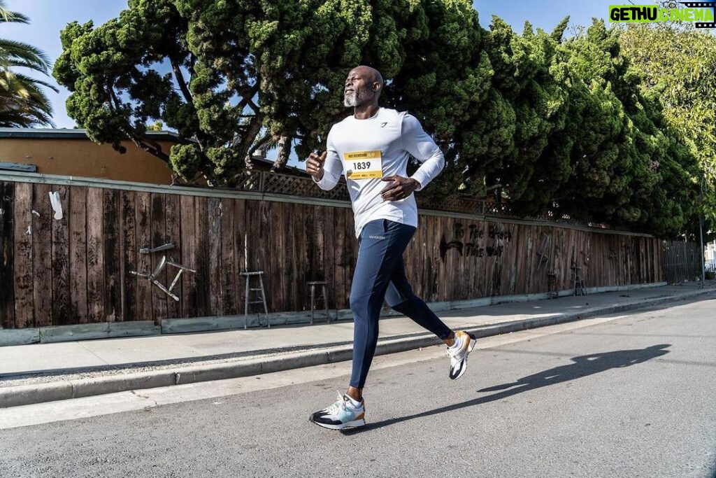 Djimon Hounsou Instagram - Hey Brothers & Sisters, Meet me in Richmond, VA on Sep 17 and take a stand for racial equality and Unity in Diversity. Registrations for RUN RICHMOND 16.19 are open now. Time to get in shape. 👉🏿 link in bio #blackhistory #10milerun #10krun #Virginia Richmond, Virginia