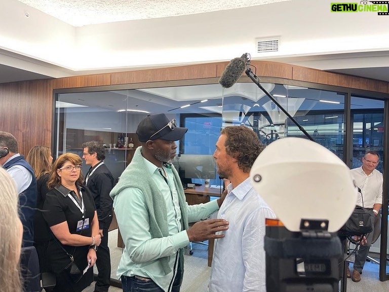 Djimon Hounsou Instagram - I am honored to commemorate the 658 employees Cantor Fitzgerald & BGC Partners lost on 9/11/2001 @CFCharityDay with Edie and Howard Lutnick. Thanks for all the incredible work you’re doing at @CantorRelief. Please support their work with a donation 🙏🏿 link in bio. #CFCharityDay #CantorRelief #CharityDay2023
