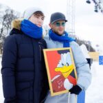 Dmitriy Khrustalev Instagram - В Парке Горького поселился главный символ нашего фонда – снежный Галчонок. Он участвует в фестивале «Снег и лед в Москве». Во время фестиваля проходили мастер-классы по снежной скульптуре для детей и взрослых, работал уличный театр, было сделано более 70 фигур изо льда и снега и «Аллея звезд» с снеговиками артистов, спортсменов и художников. Именно здесь и разместился наш Галчонок. Что мы хотели сказать нашей фигурой? Помогать важно. Помогать нужно. Благотворительный Фонд @galchonok_fond в этом году отмечает юбилей! Уже 10 лет он помогает детям и молодежи с церебральным параличом и другими двигательными нарушениями. Мы с ребятами и @juliaperesild с помощью опытного скульптора закончили нашу фигуру, а ребята из фонда подарили Галчонку шарфик, который связали сами! Спасибо @kultura_mos за возможность еще раз напомнить о важности добрых дел. #снегилед #snowmoscow #галчонок_фонд #galchonok #помогатьпросто Парк Горького