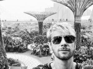 Dominic Howard Instagram - Pandora 🇸🇬