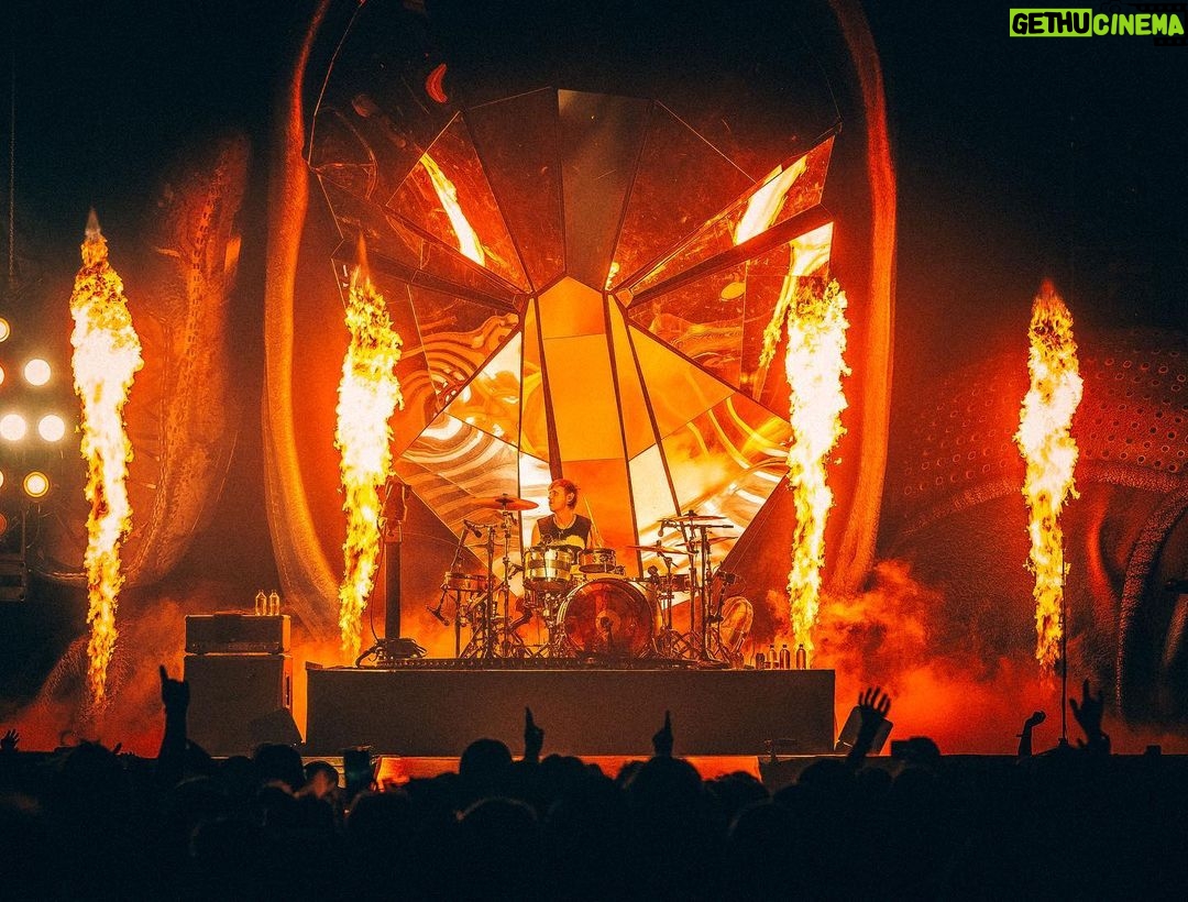 Dominic Howard Instagram - Night two of the WOTP tour coming up in Minneapolis tonight! ⚡️🤘🏼⚡️