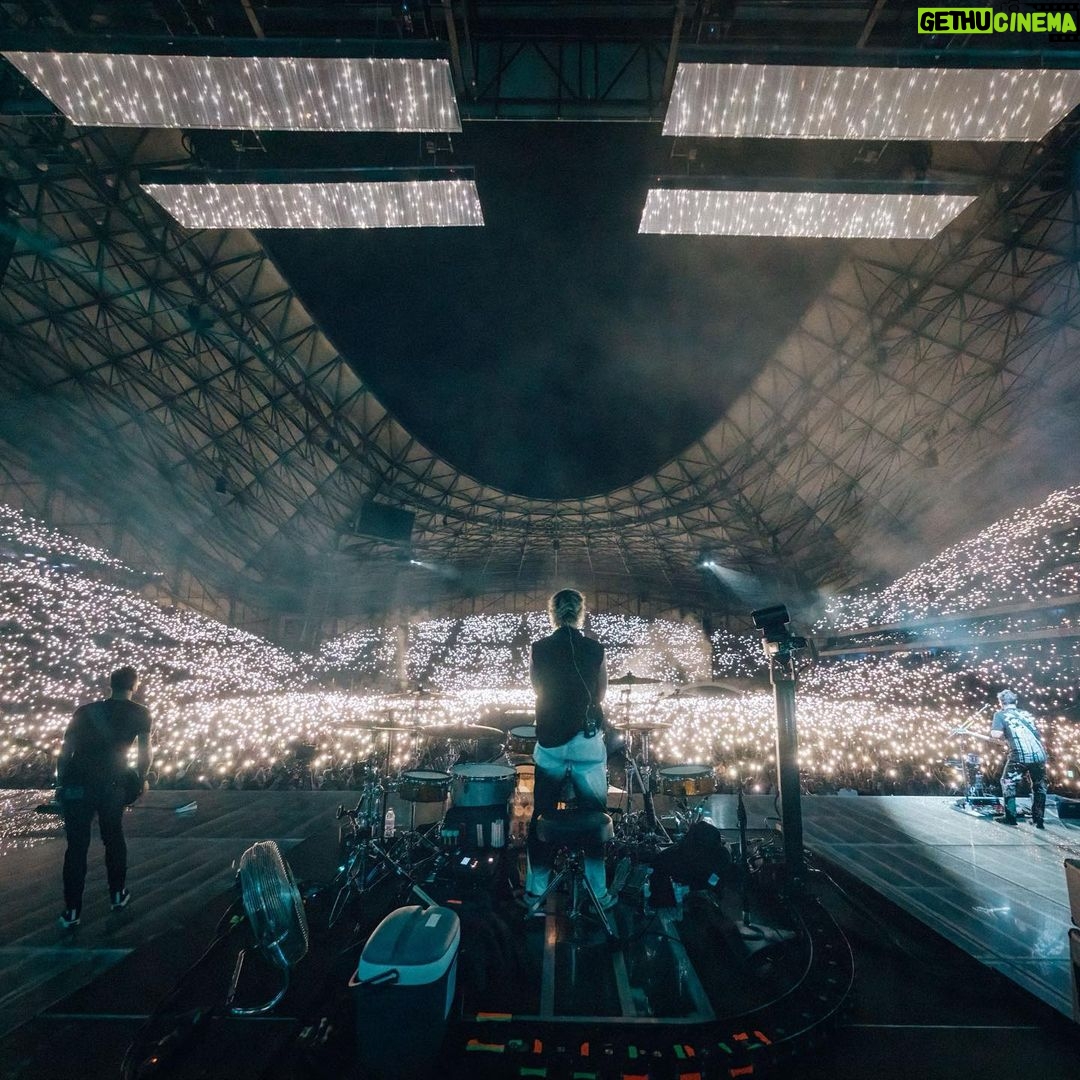 Dominic Howard Instagram - So epic Marseille ⚡️Merci beaucoup ⚡️ Stade Orange Vélodrome