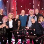 Dominic Paquet Instagram - Ce soir, manquez pas l’émission spéciale À l’année prochaine dès 20h30 sur @icirctele! Pis si ça adonne pas, ce sera rediffusé le 2 janvier à 20h. Bonne année 2023 la gang! J’vous en souhaite une ben belle. 😃👍 📷 Laurent Boursier