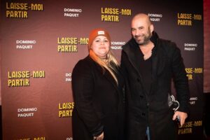 Dominic Paquet Instagram - Photos souvenir de ma première de Laisse-moi partir hier soir à l’@olympiamontreal! Gros merci à tous ceux et celles qui étaient là. J’ai passé une méchante belle soirée. 😃👍

Tellement hâte de venir vous voir partout au Québec avec ce nouveau show! Pour connaître toutes mes dates de tournée : dominicpaquet.com

📷 : @ericmyrephoto