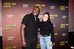 Dominic Paquet Instagram - Photos souvenir de ma première de Laisse-moi partir hier soir à l’@olympiamontreal! Gros merci à tous ceux et celles qui étaient là. J’ai passé une méchante belle soirée. 😃👍

Tellement hâte de venir vous voir partout au Québec avec ce nouveau show! Pour connaître toutes mes dates de tournée : dominicpaquet.com

📷 : @ericmyrephoto