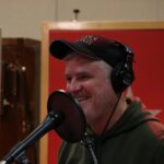 Dominic Paquet Instagram - On vous présente une nouvelle émission de À la semaine prochaine tous les samedis! Toujours la même belle gang et ben du fun, les samedis à 11h sur @icircpremiere ! 😃 (Photos : Radio-Canada/Damien Grapton)