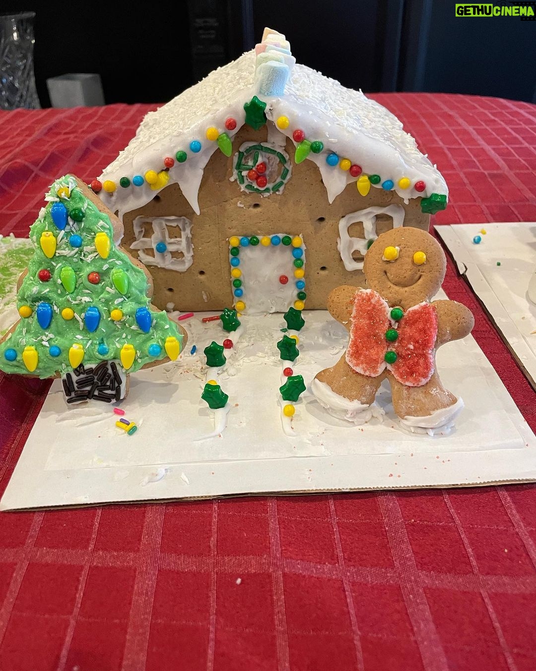 Dominick Reyes Instagram - Christmas gingerbread house competition. Who is the winner? #xmas #family #fun #tradition #sundayfunday