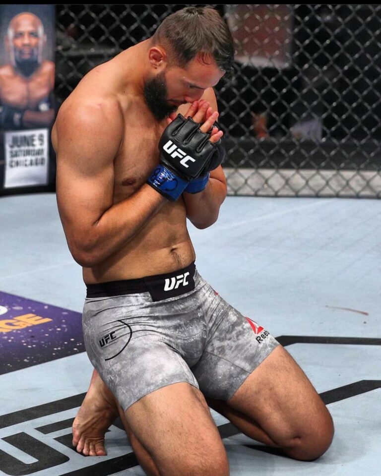 Dominick Reyes Instagram - Back on the grind! 💪🔥 The road to recovery has been long, but every setback is a setup for an even bigger comeback. After months of rehab, my shoulder is stronger than ever and I'm eager to step back into the Octagon. I've missed the adrenaline, the thrill of the fight, and most importantly, all of you - my incredible supporters. I'm humbled by your unwavering faith and your messages of encouragement. They have been the fuel driving my recovery and pushing me to work harder each day. So, let's gear up for the next chapter! I can't wait to show you what I've been working on during my time off. There's a fire inside me that's burning brighter than ever. It’s made me hungrier for victory, I’m ready to fight, I’m ready to win, I’m ready to take my place at the top. To my opponents, I hope you've been training. Because I'm coming... stronger, faster, and more determined than ever. This isn't just a comeback. It's a new era of Dominick Reyes. Stay tuned, folks. The best is yet to come. 🙌🔜🥊 #MMA #ComebackSeason #teamreyes #BackInTheGame #TheDevastatorIsBack #ufc