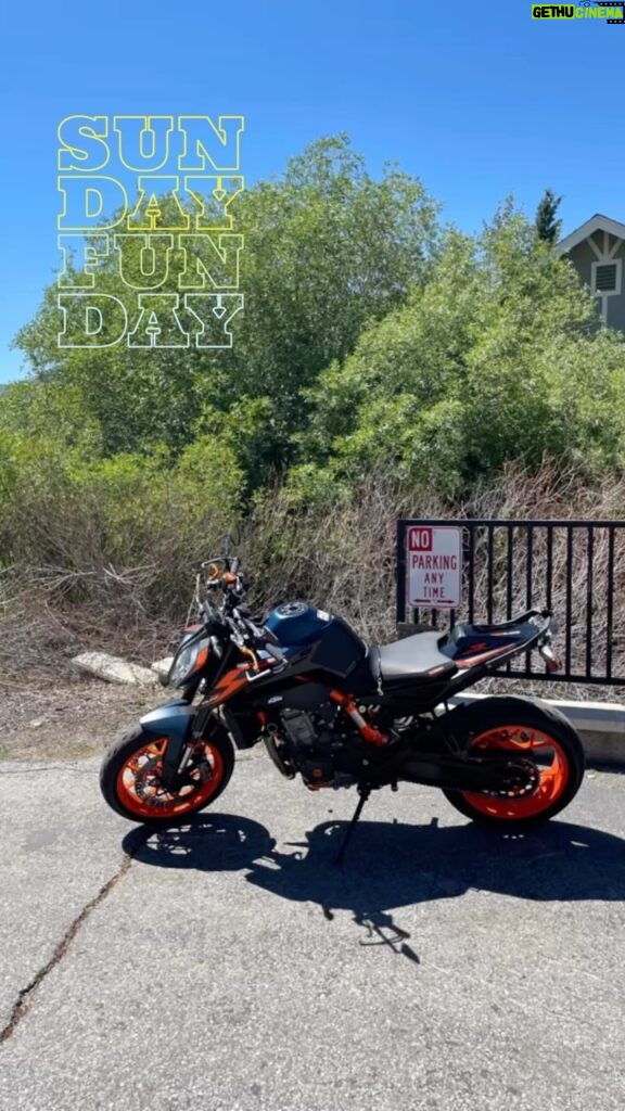 Dominick Reyes Instagram - Sunday Rip through the mountains, beautiful Day! Enjoy your time, it’s running out. 138➡️18➡️38➡️210➡️18➡️138 #insta #ktm #instagood #explore #motorcycles #love #adventure #noparking