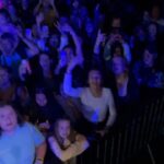 Dominika Mirgová Instagram - Viete prečo robím stále hudbu a cestujem za vami toľko kilometrov ? Kvôli tomuto!! Tá atmosféra je neopísateľná a dopriala by som ju každému jednému interpretovi 🙏🏼 toto je pre nás odmena za všetku tú snahu, energiu, peniaze a čas strávený v štúdiu 🥹 ĎAKUJEM , že ste 🫶🏼 Starý Tekov včera odspieval každú jednu pesničku 🔥!! Sabinov tromfneš ich dnes?? Ja som už na ceste za vami, vidíme a počujeme sa o 22:00 na Expres street party 🔥🥂 3 video od fanúšičky, ktoré ma dnes extrémne dojalo 🥲 #milujemvas ❤️